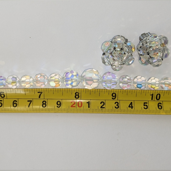 EVC AB CRYSTALS NECKLACE & MATCHING CLIP ON EARRINGS - Picture 15 of 15